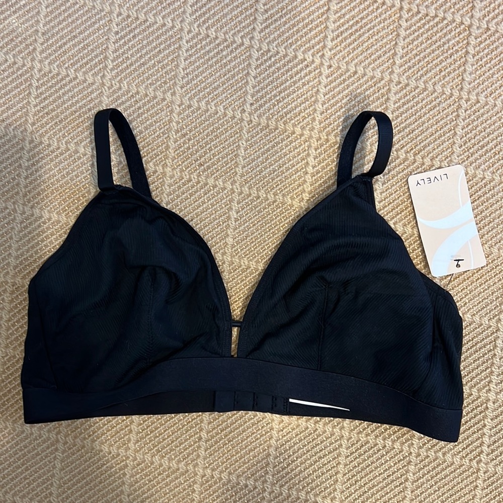 Lively busty bralette NWT size 2